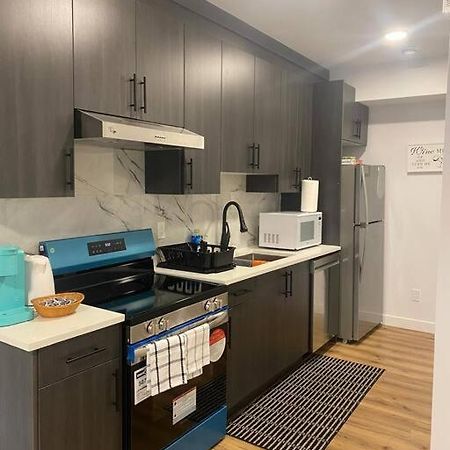 Pebbles' Cozy 2Bed Basement Suite - Near Downtown Edmonton Exteriér fotografie